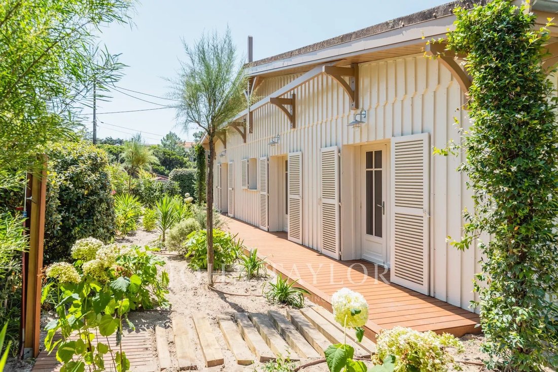 Villa in 33970 Le Cap-Ferret, Lège-Cap-Ferret, Nouvelle-Aquitaine 1 - 14378128