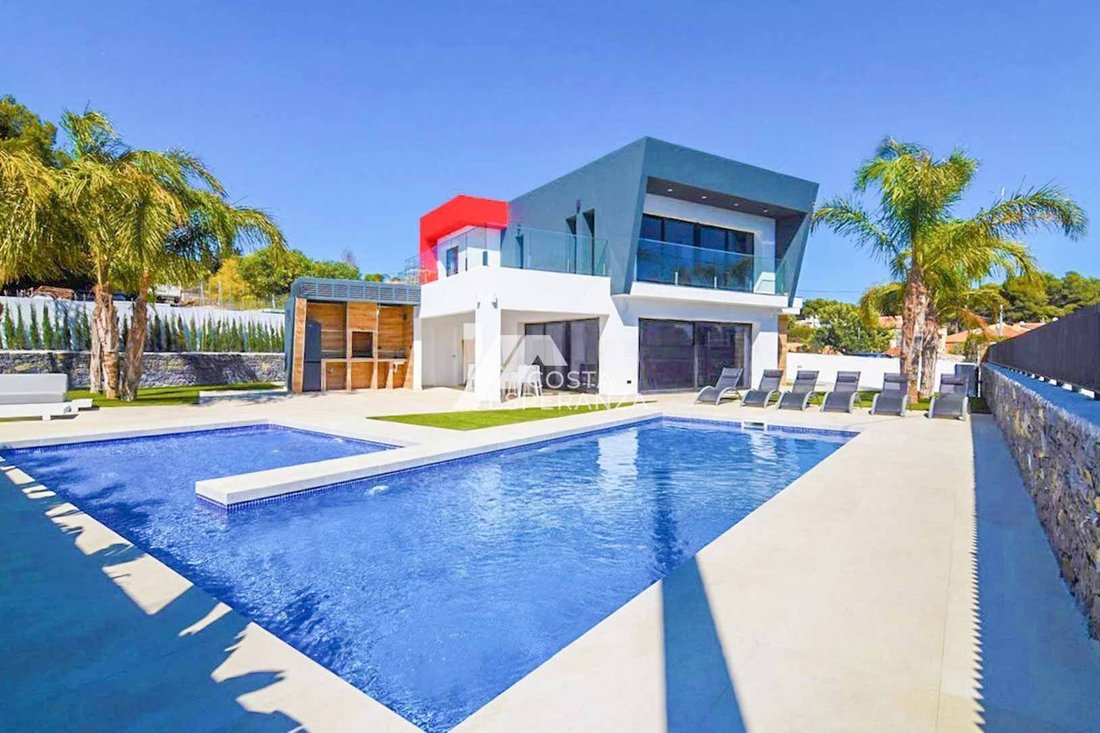 Chalet in Calp / Calpe, Valencian Community, Spain 1 - 15543348