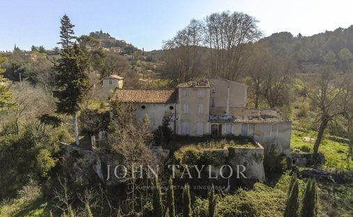 Estate in Bonnieux, Provence-Alpes-Côte d'Azur, France 1