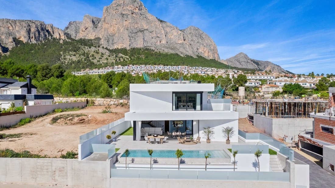 Villa in Polop, Valencian Community, Spain 2 - 15547741