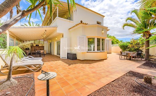 Villa in Los Cristianos, Canary Islands, Spain 1