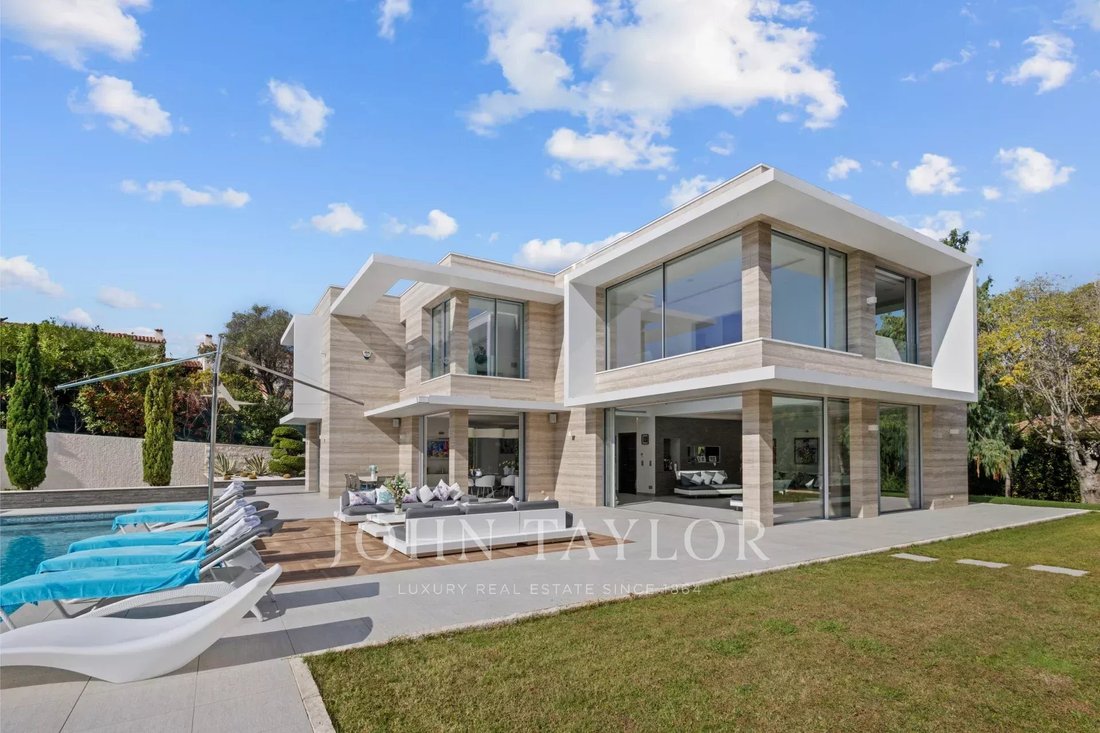 Villa en Antibes, Provenza-Alpes-Costa Azul, Francia 3 - 13439572