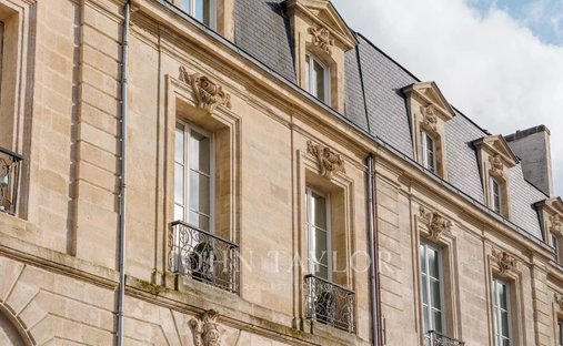 Apartment in Hôtel de Ville-Quinconce-Saint Seurin-Fondaudège, Bordeaux, France 1