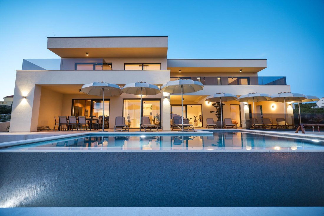 Villa in Maslenica, Zadar County, Croatia 1 - 14942722