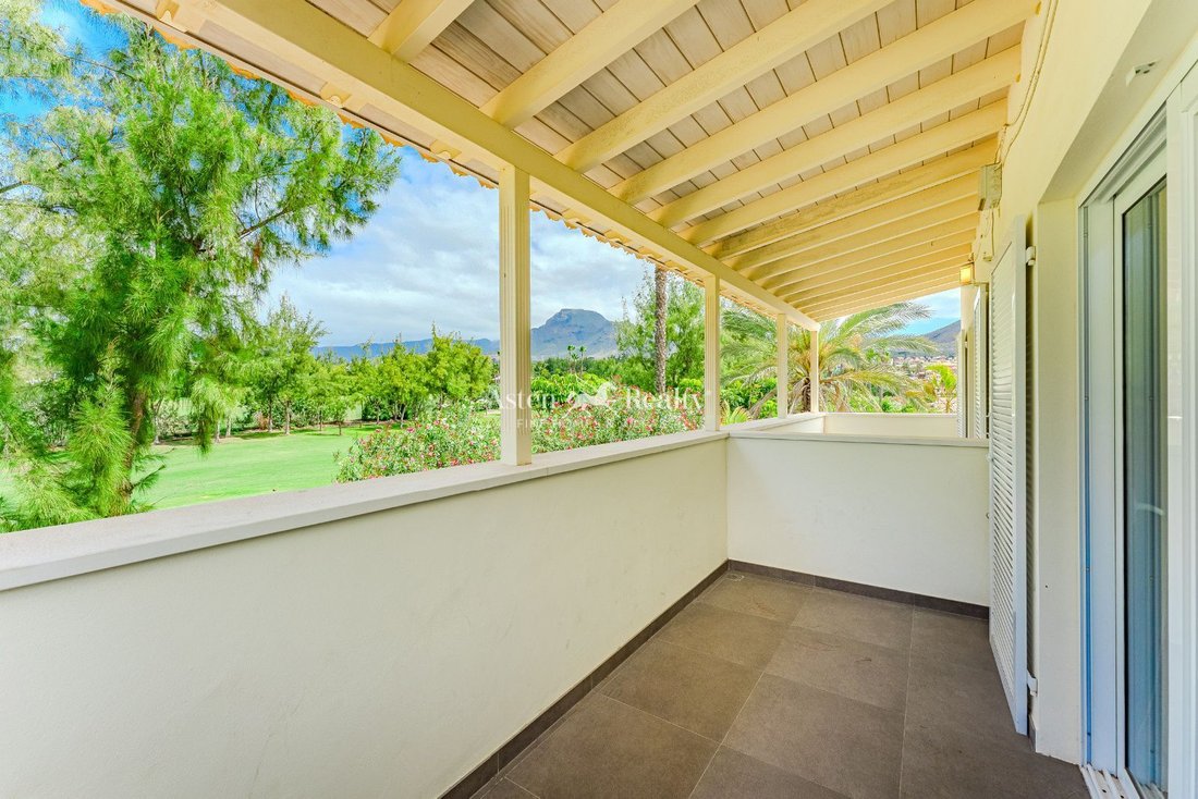 Villa in Los Cristianos, Canary Islands, Spain 3 - 15542345