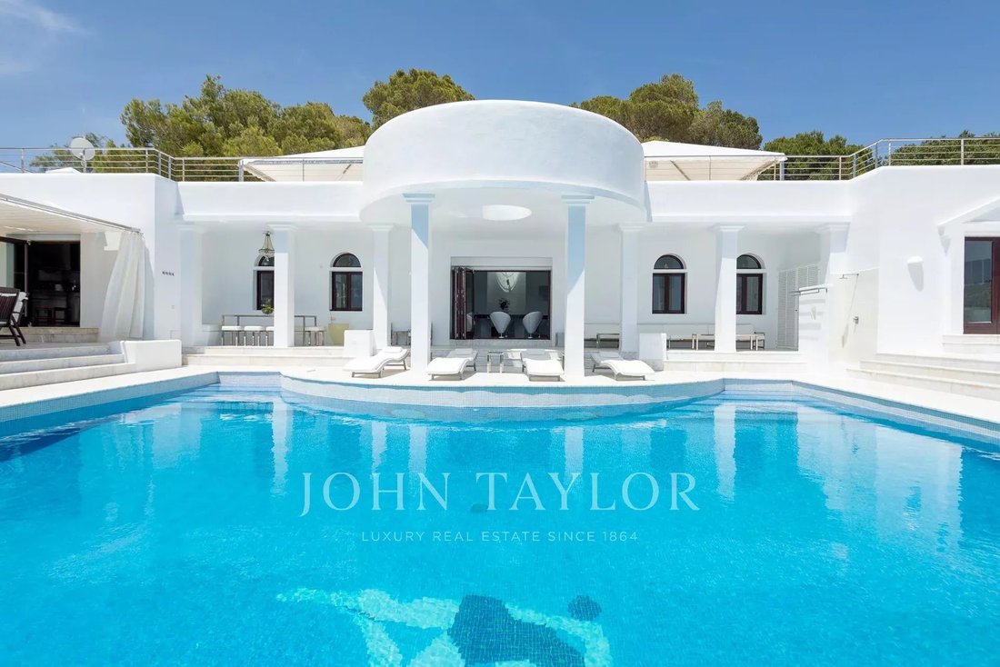 Villa in Cala Jondal, Sant Josep de sa Talaia, Spain 1 - 13686128