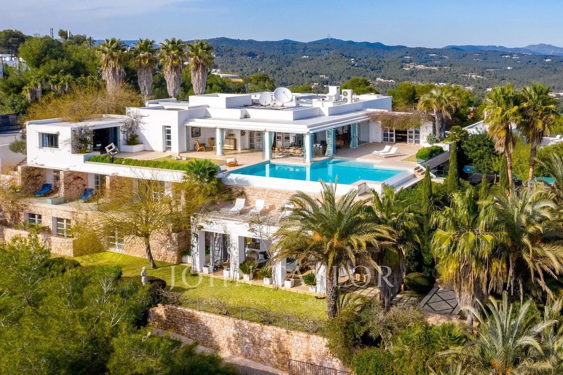 Villa in Roca Llisa, Santa Eularia des Riu, Balearic Islands 2 - 15313776