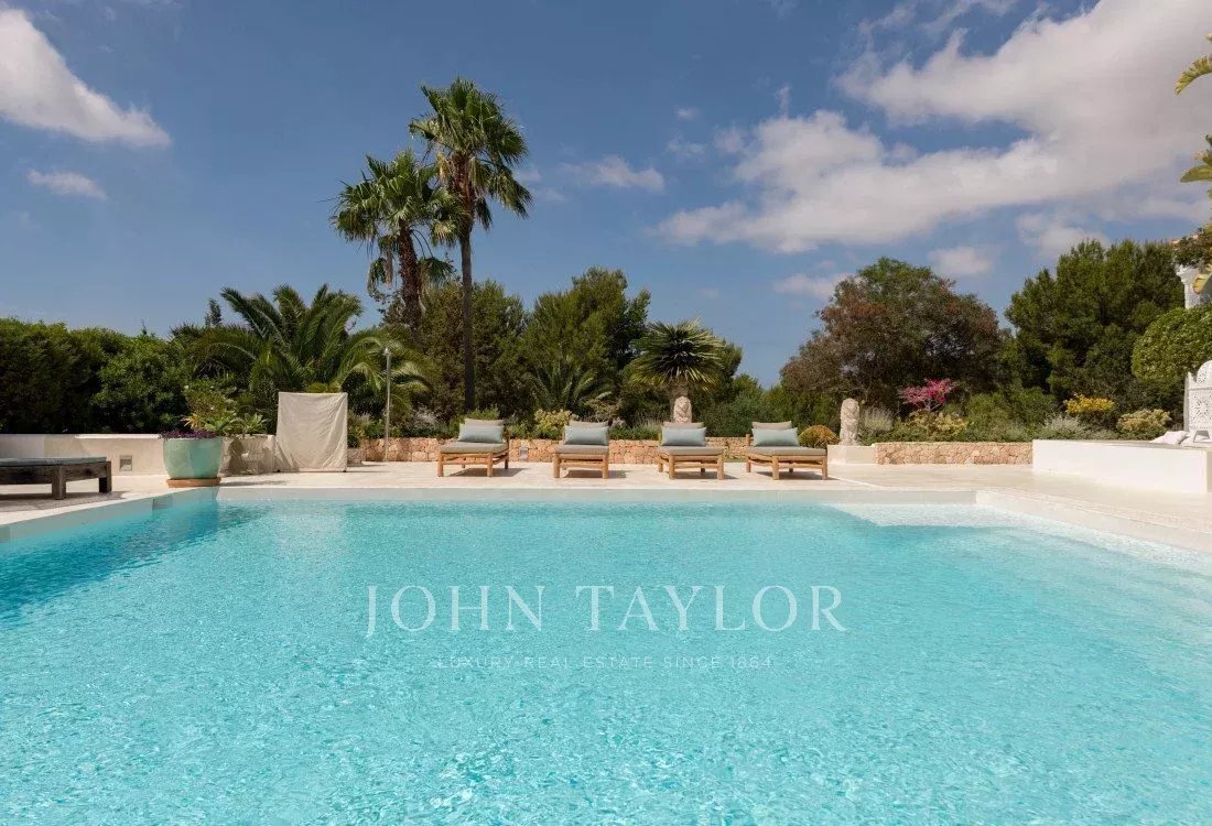 Villa in Sant Jordi de ses Salines, Sant Josep de sa Talaia, Balearic Islands 3 - 14884940
