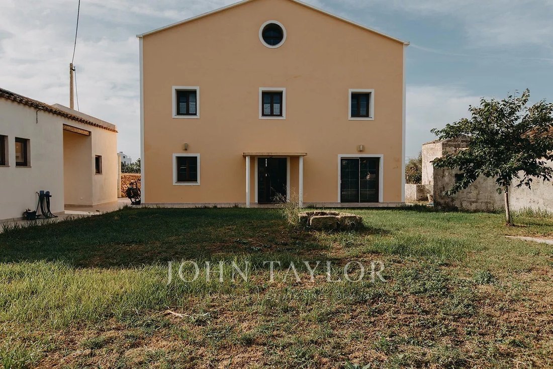 Estate in Ciutadella de Menorca, Balearic Islands, Spain 2 - 14338718