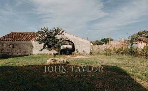 Estate in Ciutadella de Menorca, Balearic Islands, Spain 1
