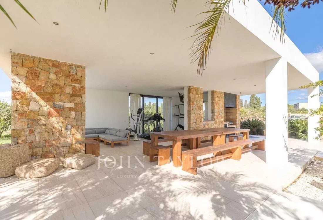 Villa in S'Argamassa, Santa Eularia des Riu, Balearic Islands 3 - 14674926