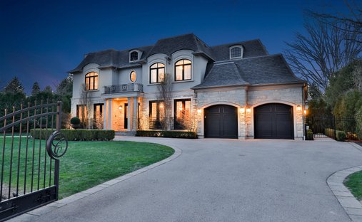 House in Oakville, Ontario, Canada 1
