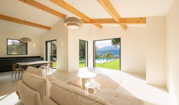 Villa in Sainte-Maxime, Provence-Alpes-Côte d'Azur, France 2