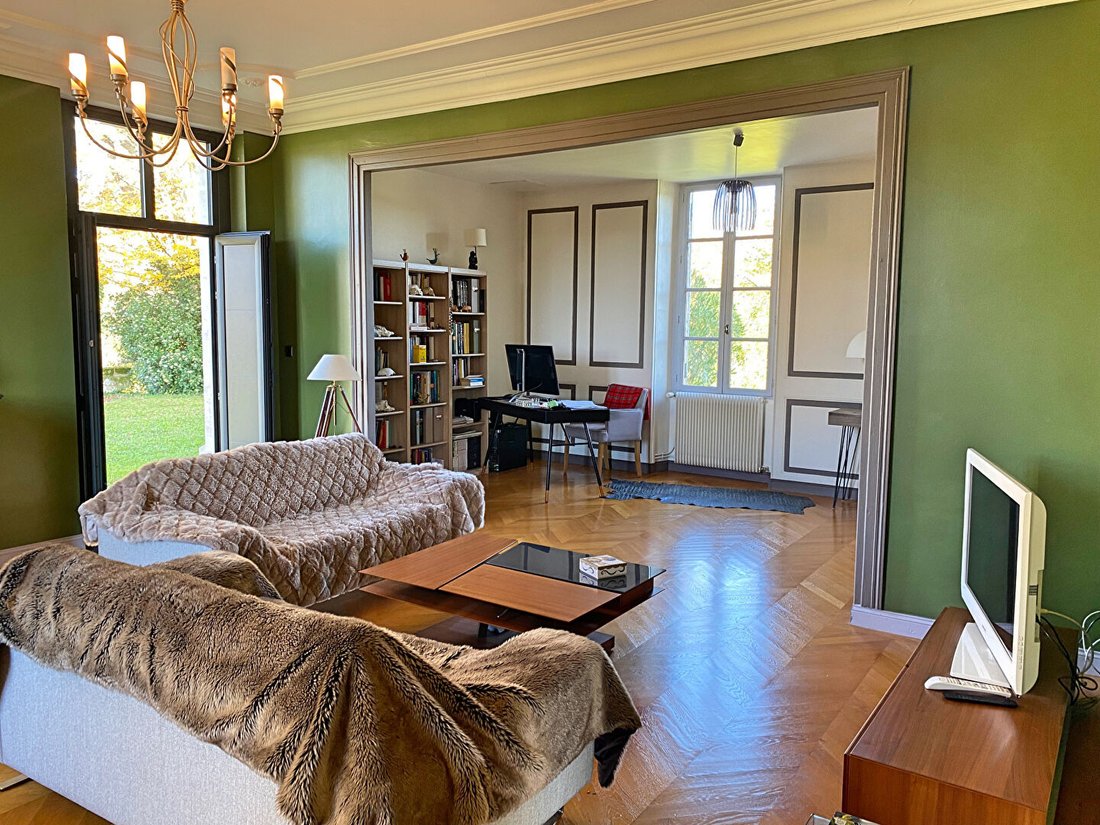 Villa in Sainte-Foy-la-Grande, Nouvelle-Aquitaine, France 4 - 15231339
