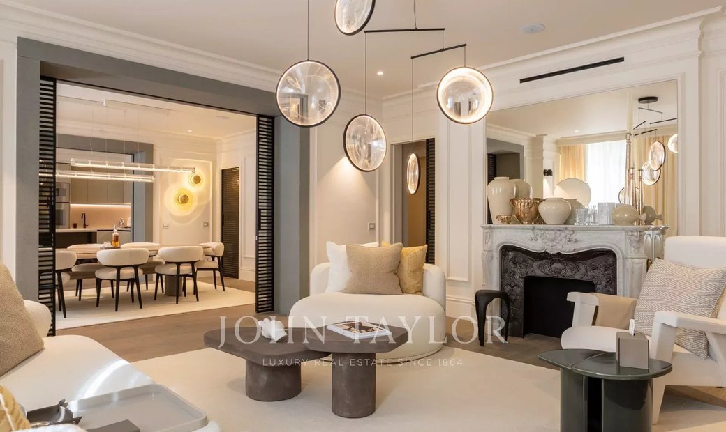 Elegant Luxury Apartment In The Heart Of Florence In Florence, Tuscany ...