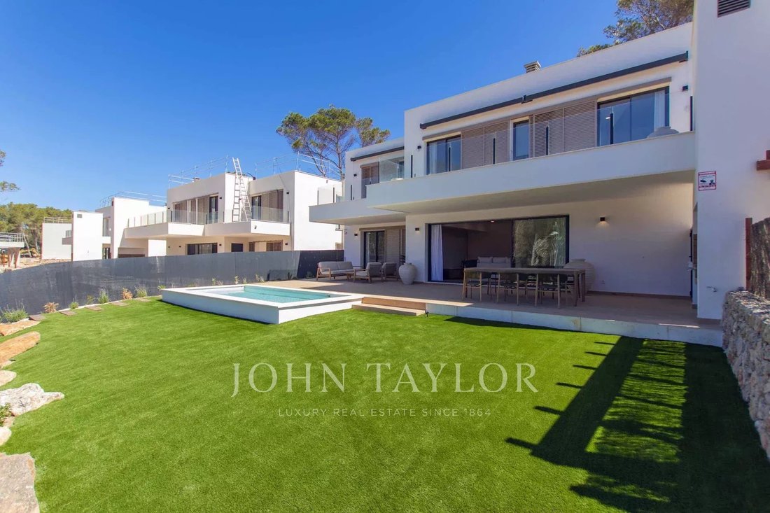 Chalet in es Mercadal, Balearic Islands, Spain 1 - 14667222
