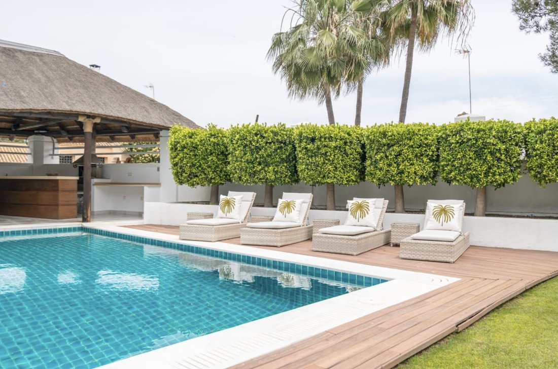 Villa in Nueva Andalucía, Marbella, Spanien 2 - 15544602