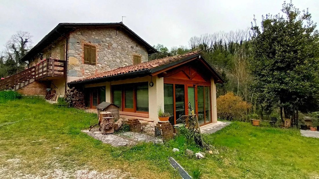 Villa in Tarzo, Veneto, Italy 1 - 15542073