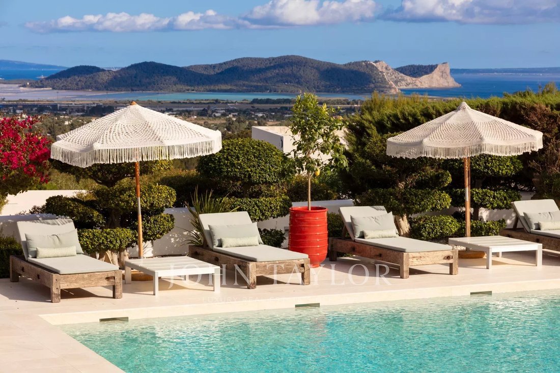 Villa in Sant Jordi de ses Salines, Sant Josep de sa Talaia, Balearic Islands 4 - 14884940