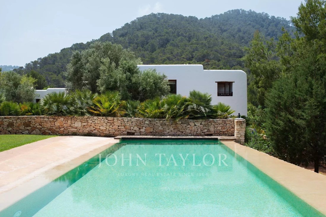 Villa in Sant Joan de Labritja, Balearic Islands, Spain 1 - 13685992