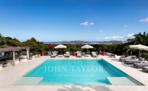 Villa in Sant Jordi de ses Salines, Sant Josep de sa Talaia, Balearic Islands 1