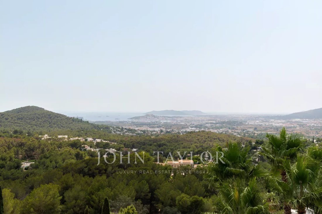 Villa in Can Furnet, Santa Eularia des Riu, Balearic Islands 4 - 14623829