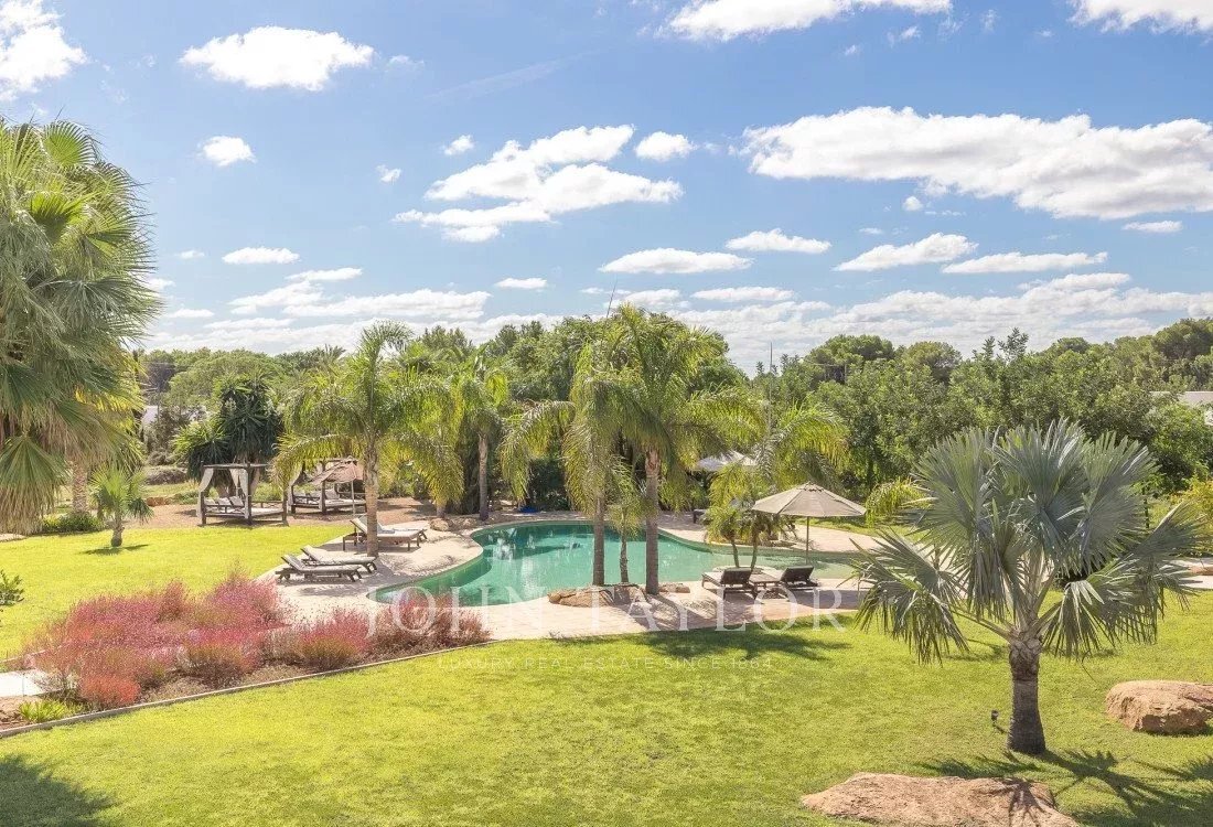 Villa in S'Argamassa, Santa Eularia des Riu, Balearic Islands 2 - 14674926