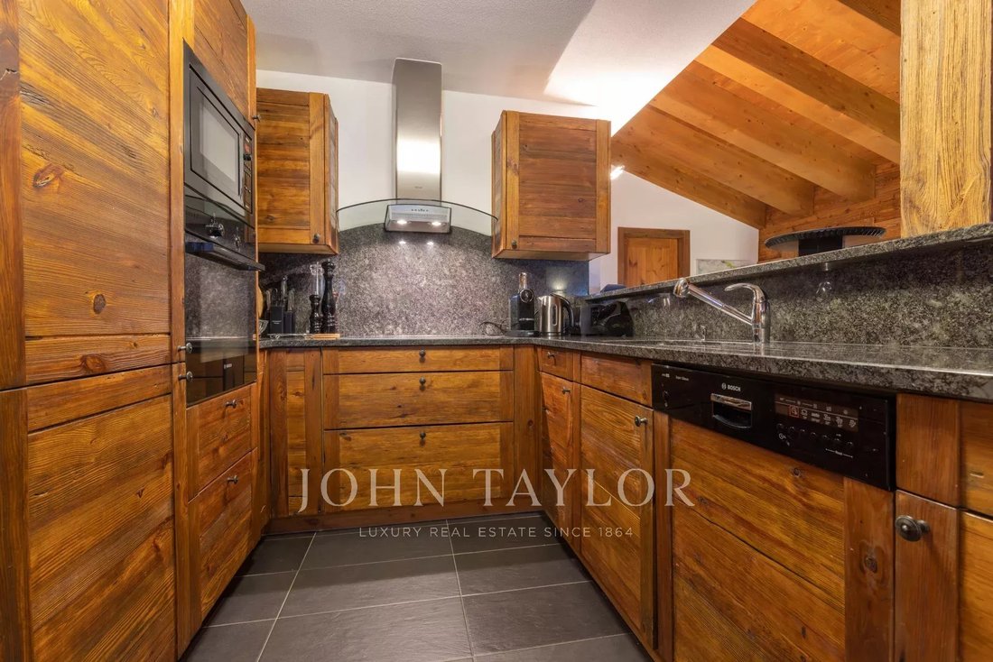 House in Crans-Montana, Valais, Switzerland 4 - 13804253