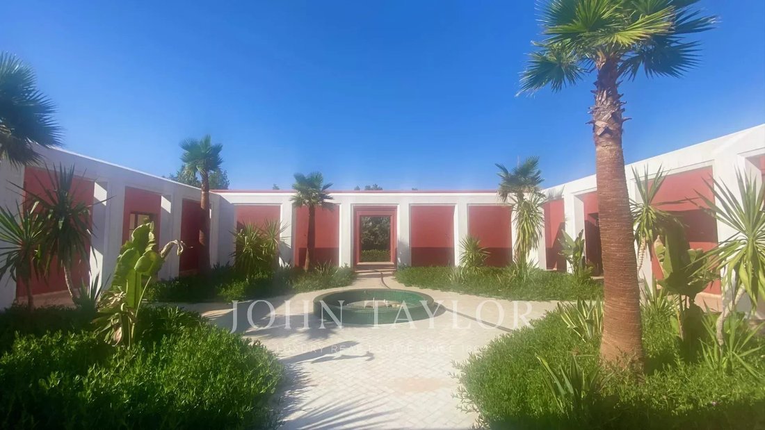 Villa in Annakhil, Marrakesh-Safi, Morocco 2 - 15064535