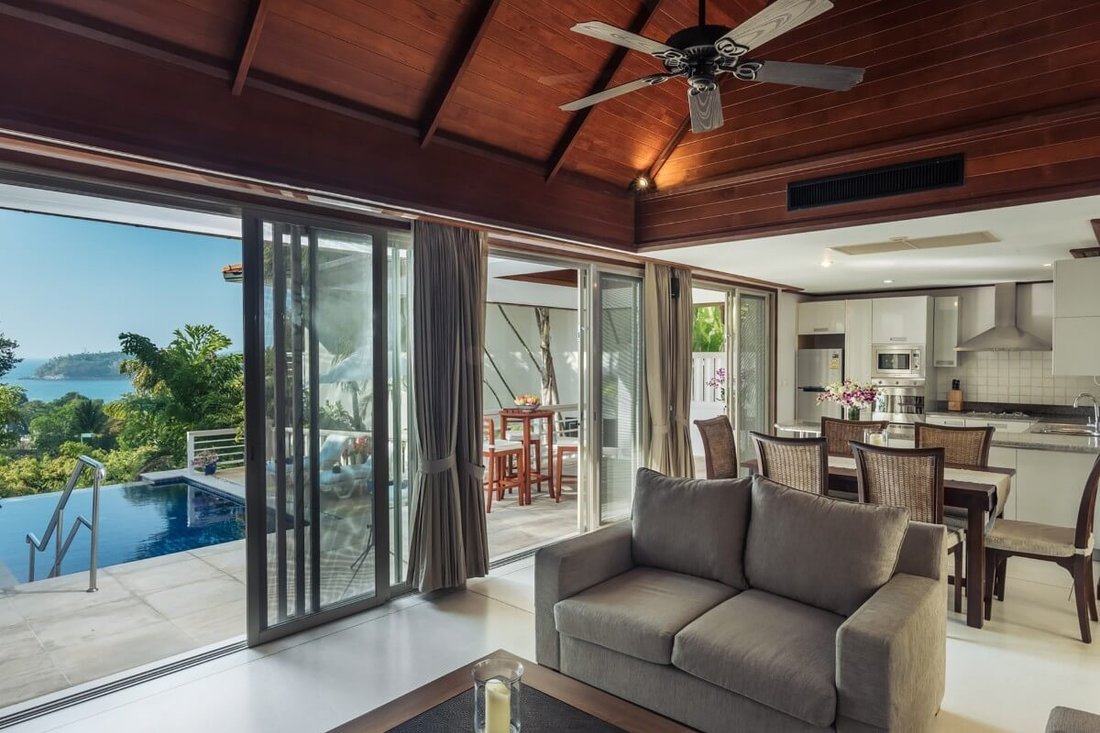 Villa en Karon, Provincia de Phuket, Tailandia 1 - 15550579