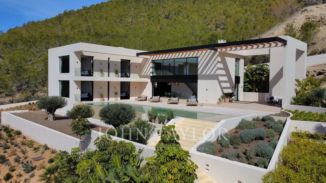 Villa in Ibiza Town, Balearic Islands, Spain 1 - 12618603