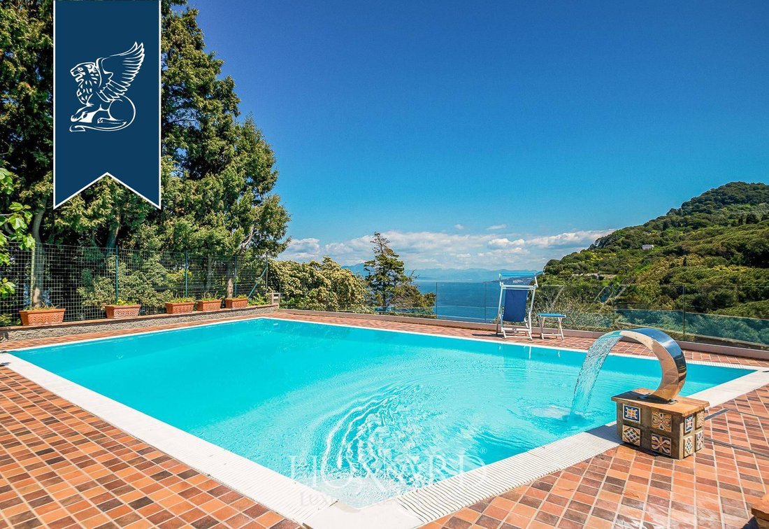 Villa in Capri, Campania, Italy 2 - 13738836