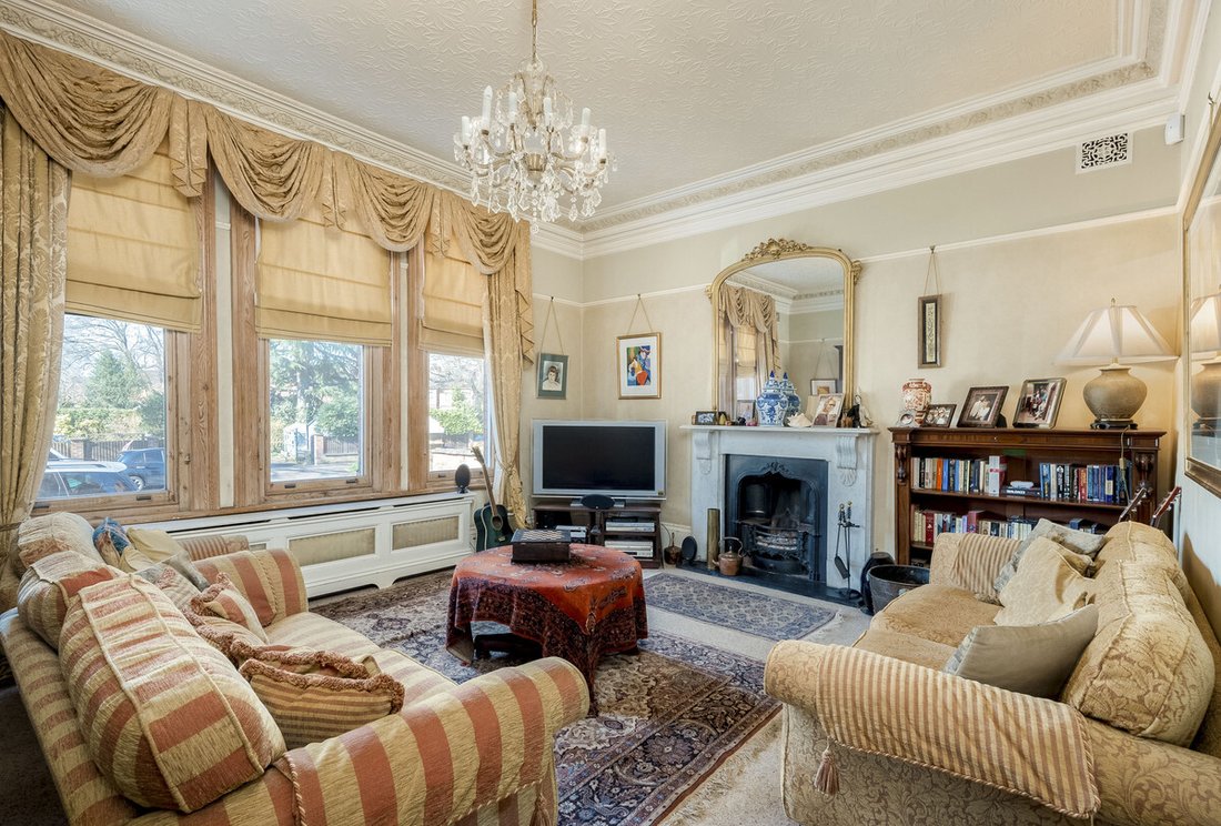 Villa in Leamington Spa, England 5 - 15543260