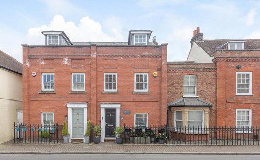 House in Sunbury-on-Thames, England, United Kingdom 1