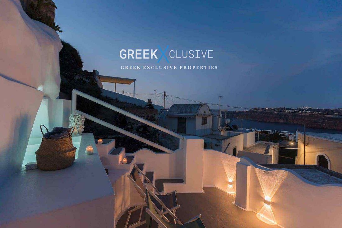 House in Thira, Aegean, Greece 1 - 15545416