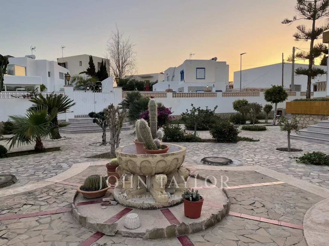House in Sant Jordi de ses Salines, Sant Josep de sa Talaia, Balearic Islands 5 - 12053039