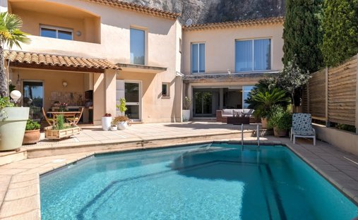 Villa in Mont Boron, Nice, Provence-Alpes-Côte d'Azur 1