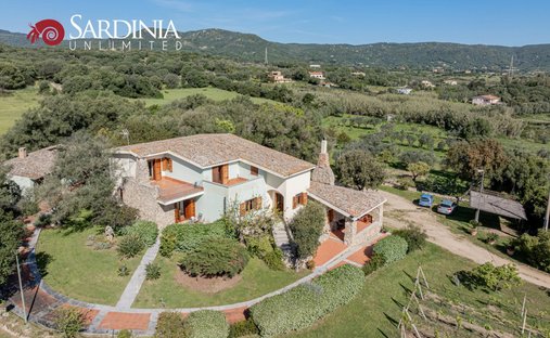 Villa in Peripheral Fractions, Olbia, Sardinia 1