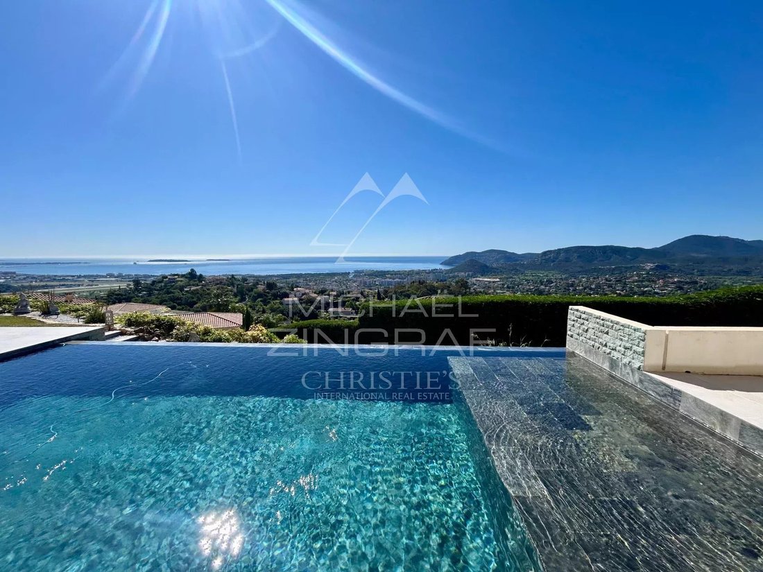 Villa in Les Termes, Mandelieu-la-Napoule, France 2 - 14987023