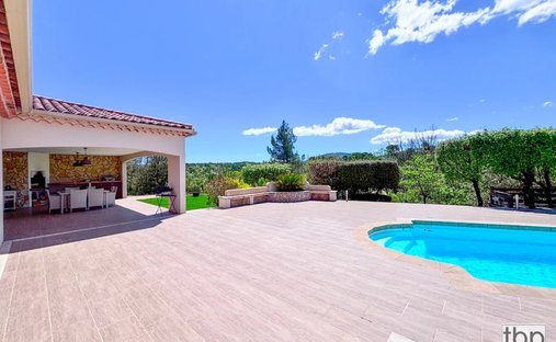 Villa in Ollieres, Provence-Alpes-Côte d'Azur, France 1