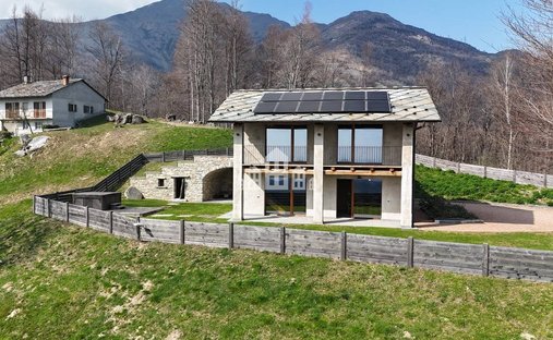Villa in Valchiusa, Piedmont, Italy 1