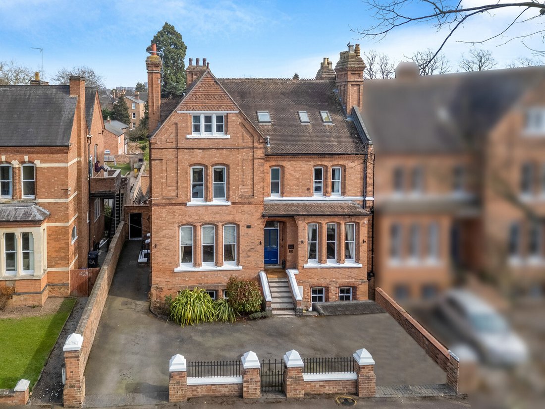 Villa in Leamington Spa, England 1 - 15543260