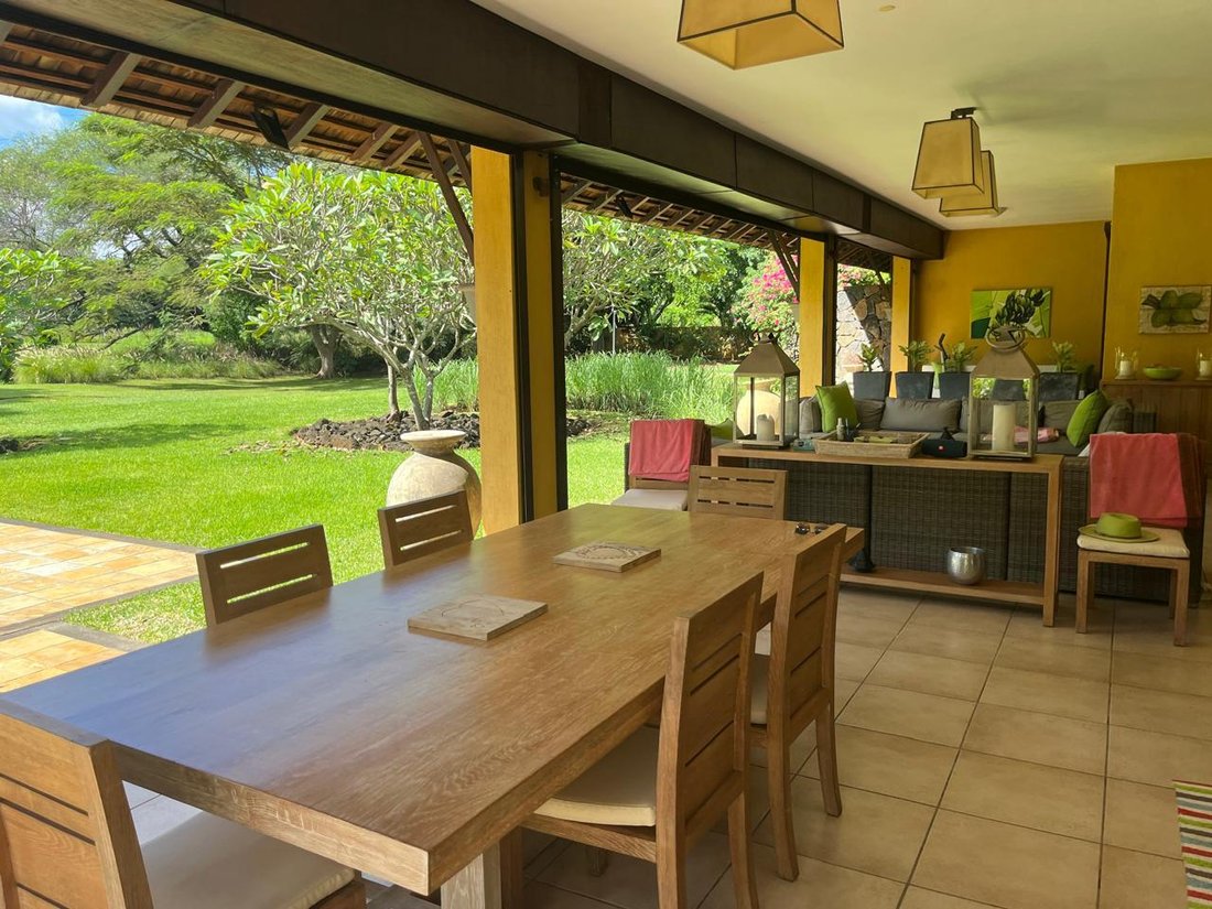 Villa in Tamarin, Rivière Noire District, Mauritius 3 - 15550740