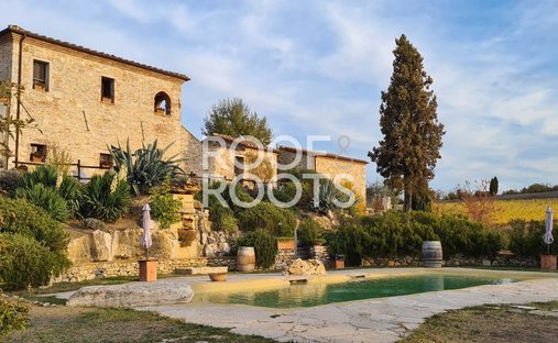 Villa in Serre di Rapolano, Tuscany, Italy 1