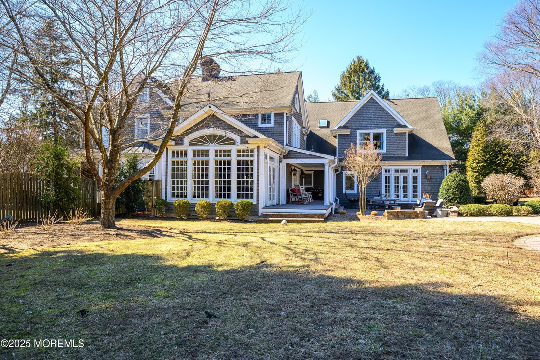 House in Lincroft, New Jersey, United States 5 - 15550832