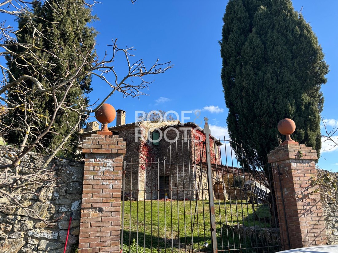 Villa en Sovicille, Toscana, Italia 1 - 15551087