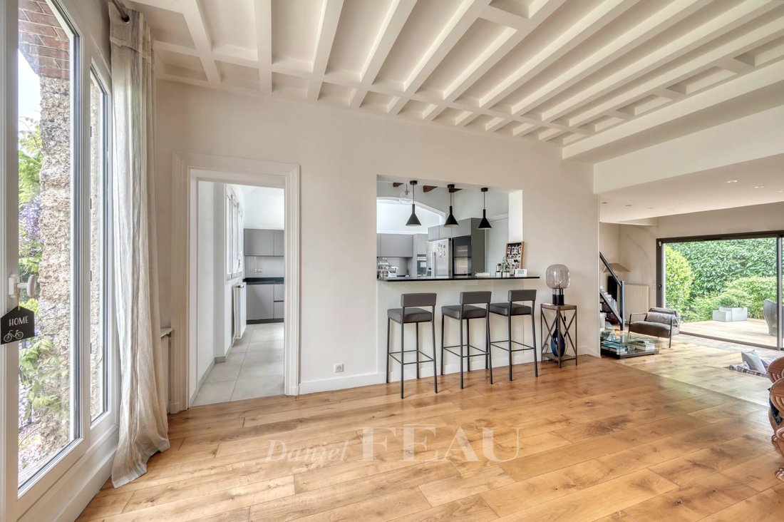 House in Poincare, Garches, France 3 - 15552062