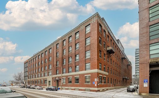 Apartment in Toronto, Ontario, Canada 1