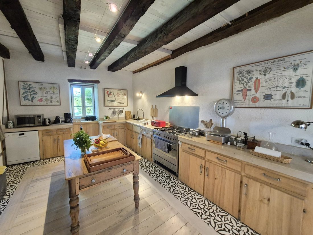 House in Montaigu-de-Quercy, Occitania, France 3 - 15553322