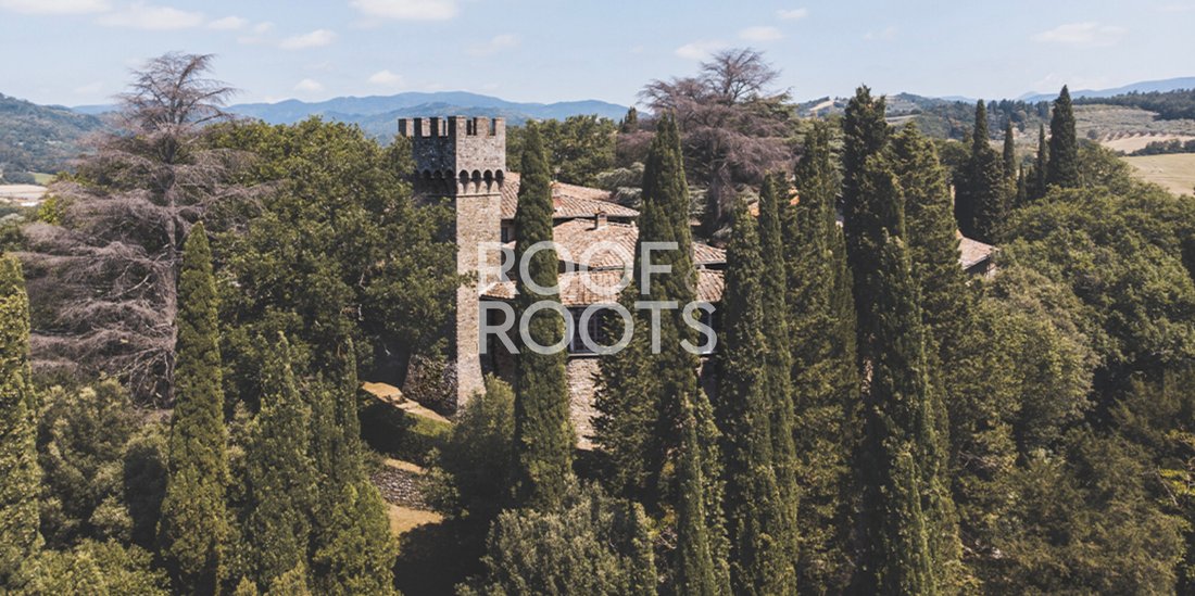Castillo en Toscana, Italia 1 - 15554284